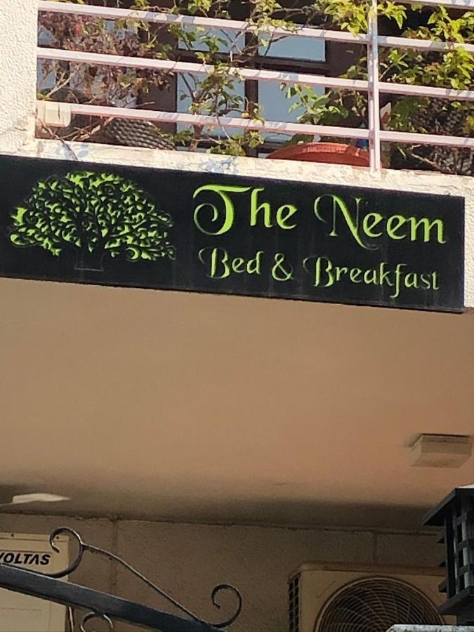 Bed and Breakfast The Neem Neu-Delhi Exterior foto