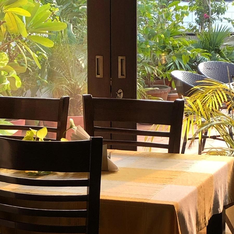 Bed and Breakfast The Neem Neu-Delhi Exterior foto
