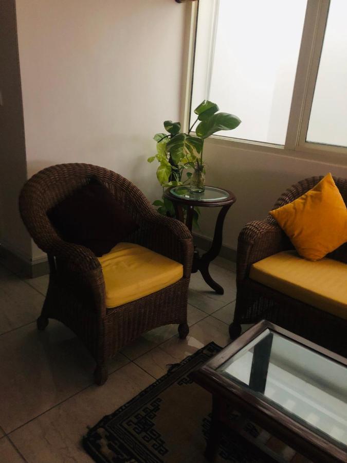 Bed and Breakfast The Neem Neu-Delhi Exterior foto