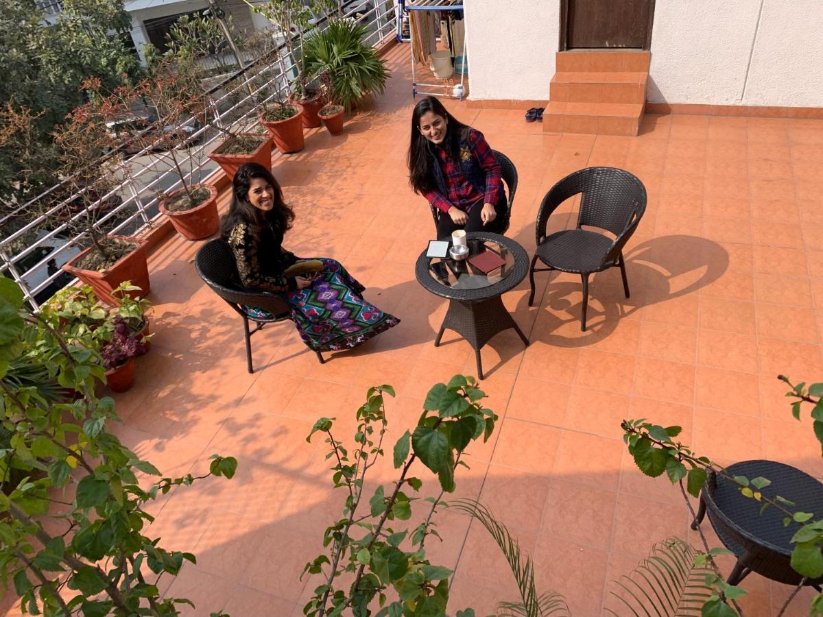 Bed and Breakfast The Neem Neu-Delhi Exterior foto