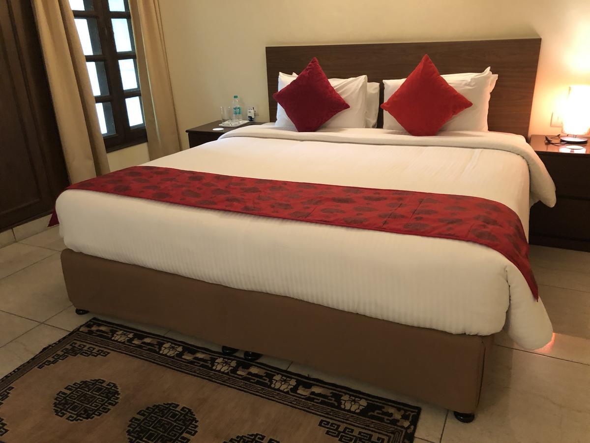 Bed and Breakfast The Neem Neu-Delhi Exterior foto