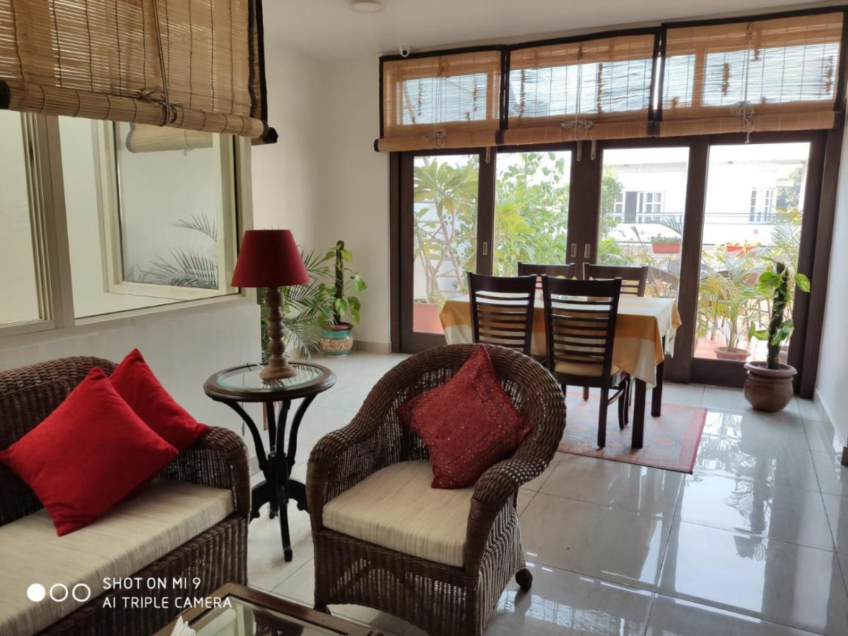 Bed and Breakfast The Neem Neu-Delhi Exterior foto